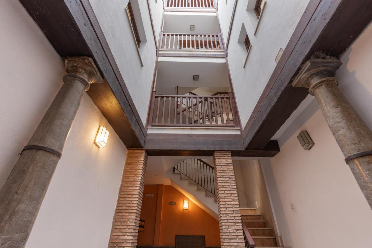 Apartamentos Nuria 19 Granada Exterior photo